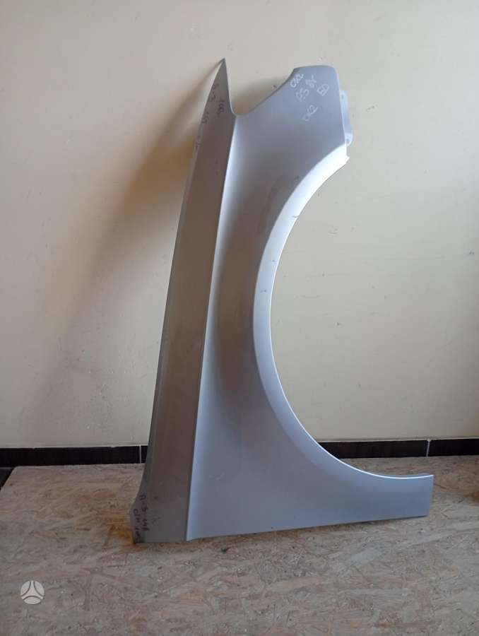 Audi A3 dangtis (priekinis, galinis), sparnai