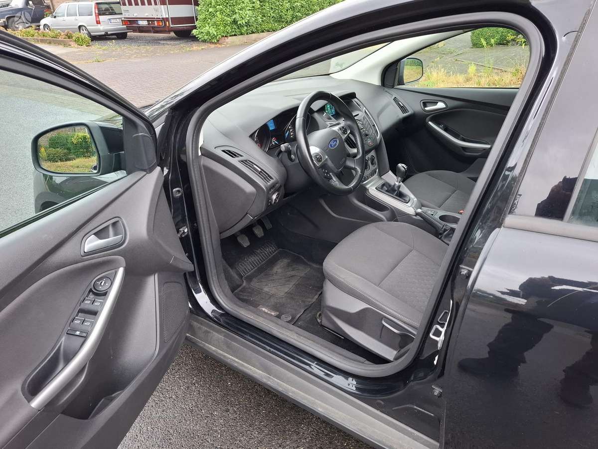 Ford Focus, 1.0 l., Хэтчбек