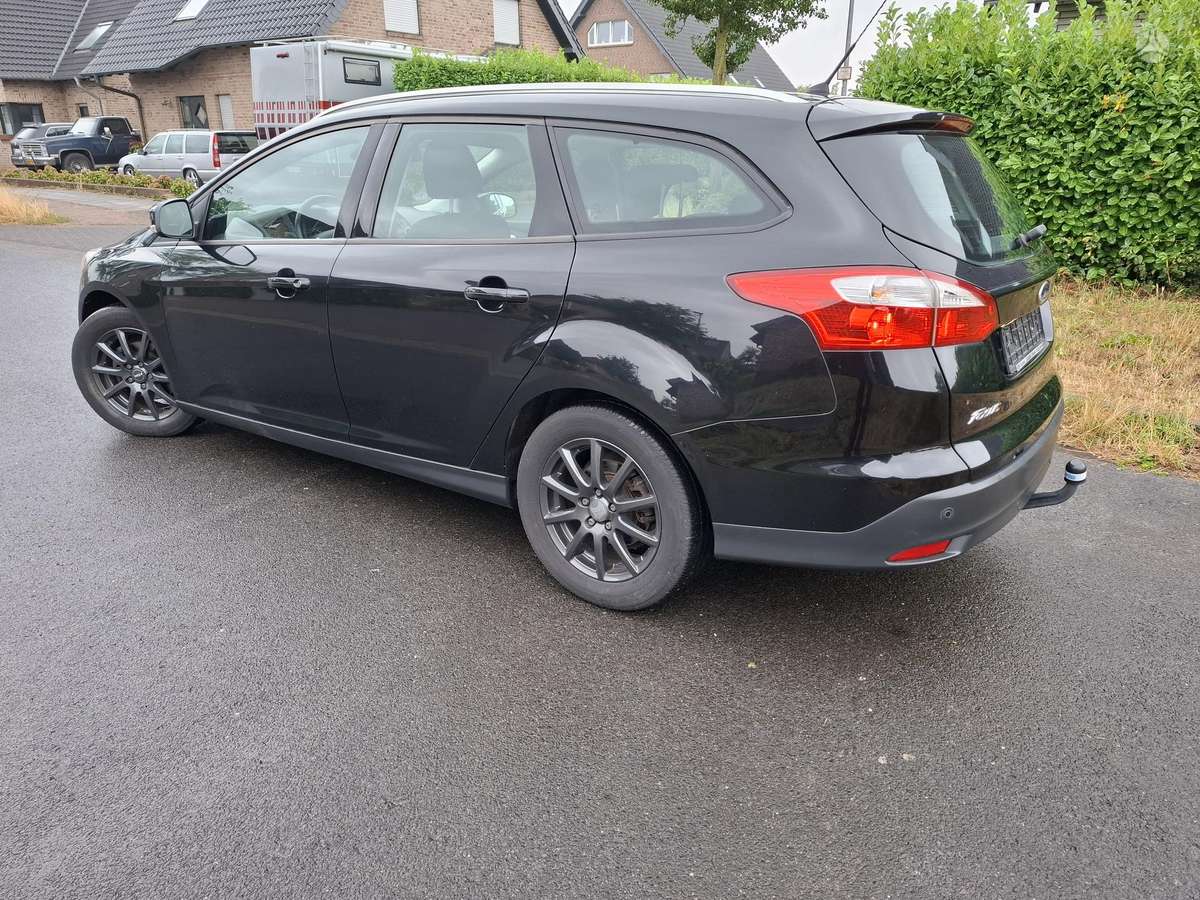 Ford Focus, 1.0 l., Хэтчбек