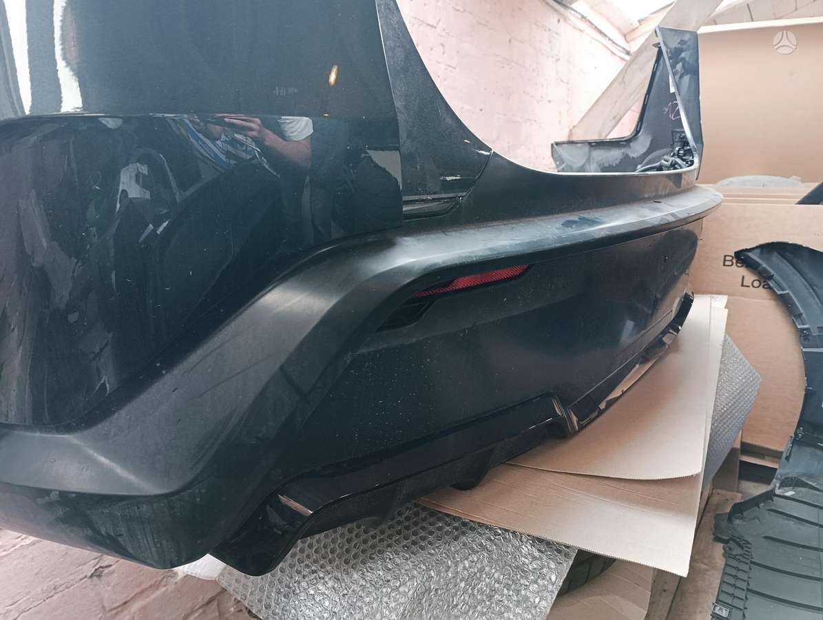 Tesla Model Y по частям. Tesla model y juniper performance 2025 galinis perf