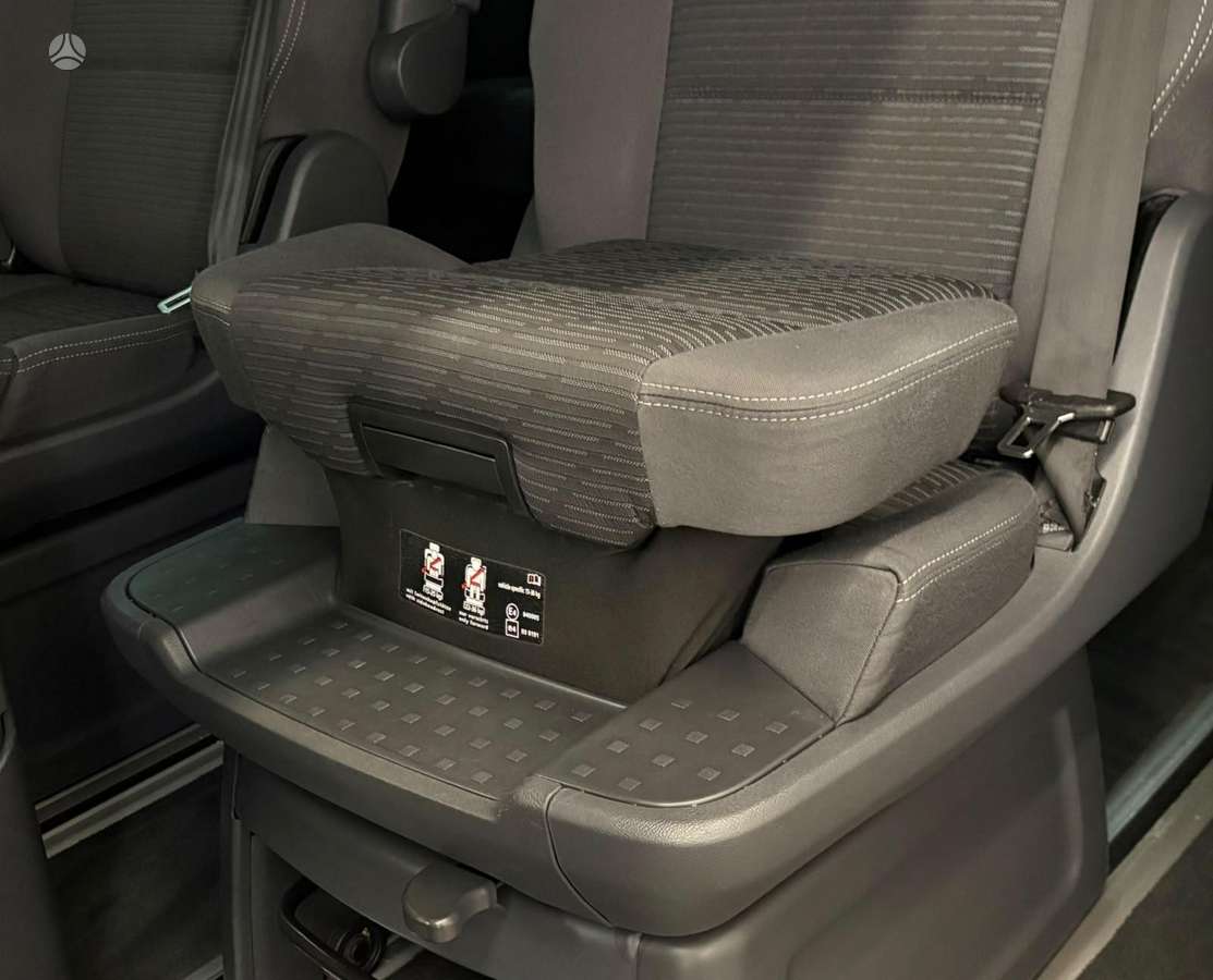 Volkswagen Multivan, 2.0 l., Минивэн