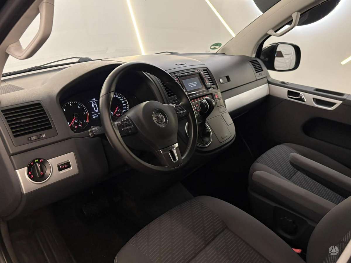 Volkswagen Multivan, 2.0 l., Минивэн