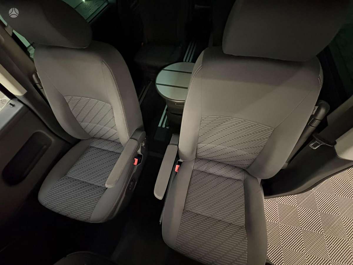 Volkswagen Multivan, 2.0 l., Минивэн