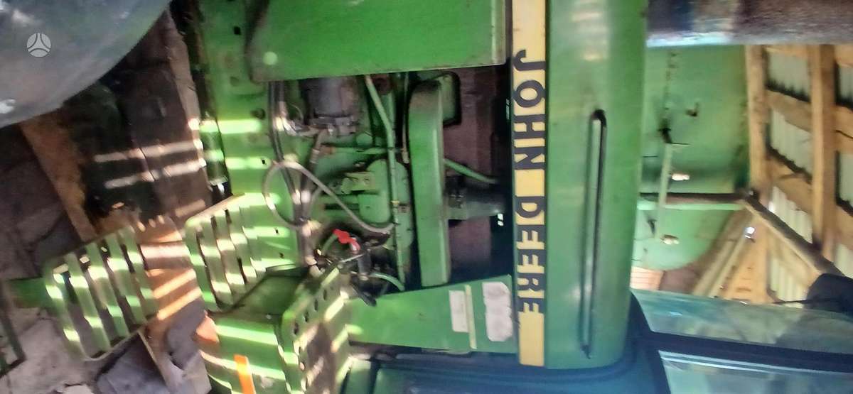 John Deere 4240S, tractors
