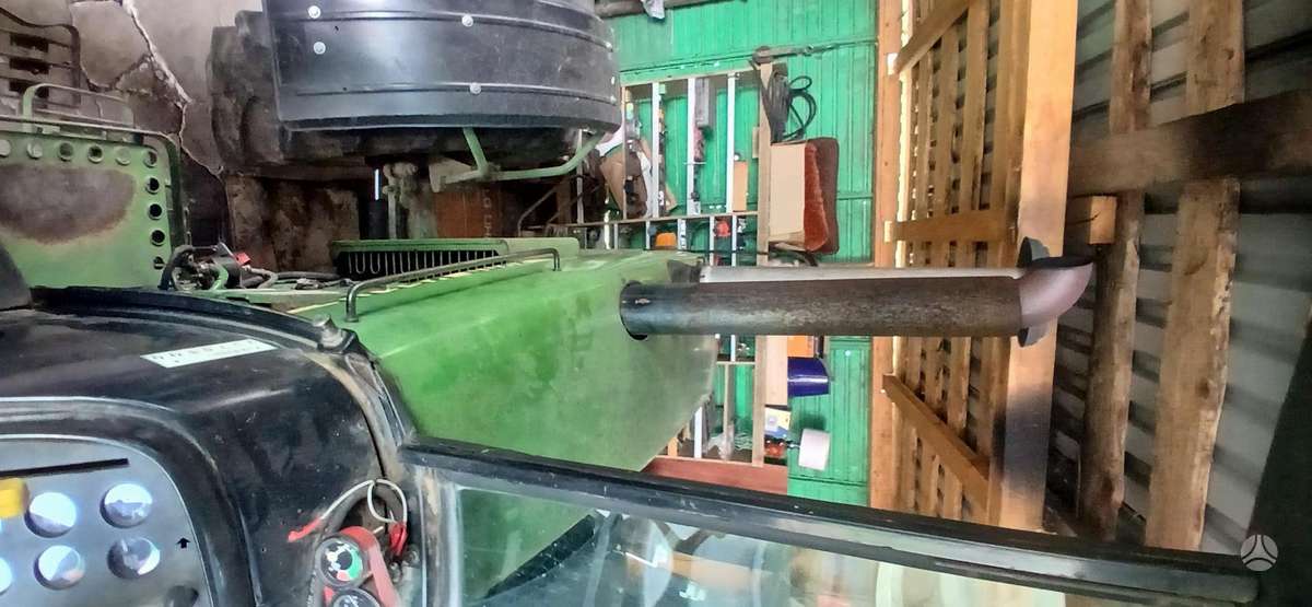 John Deere 4240S, тракторы
