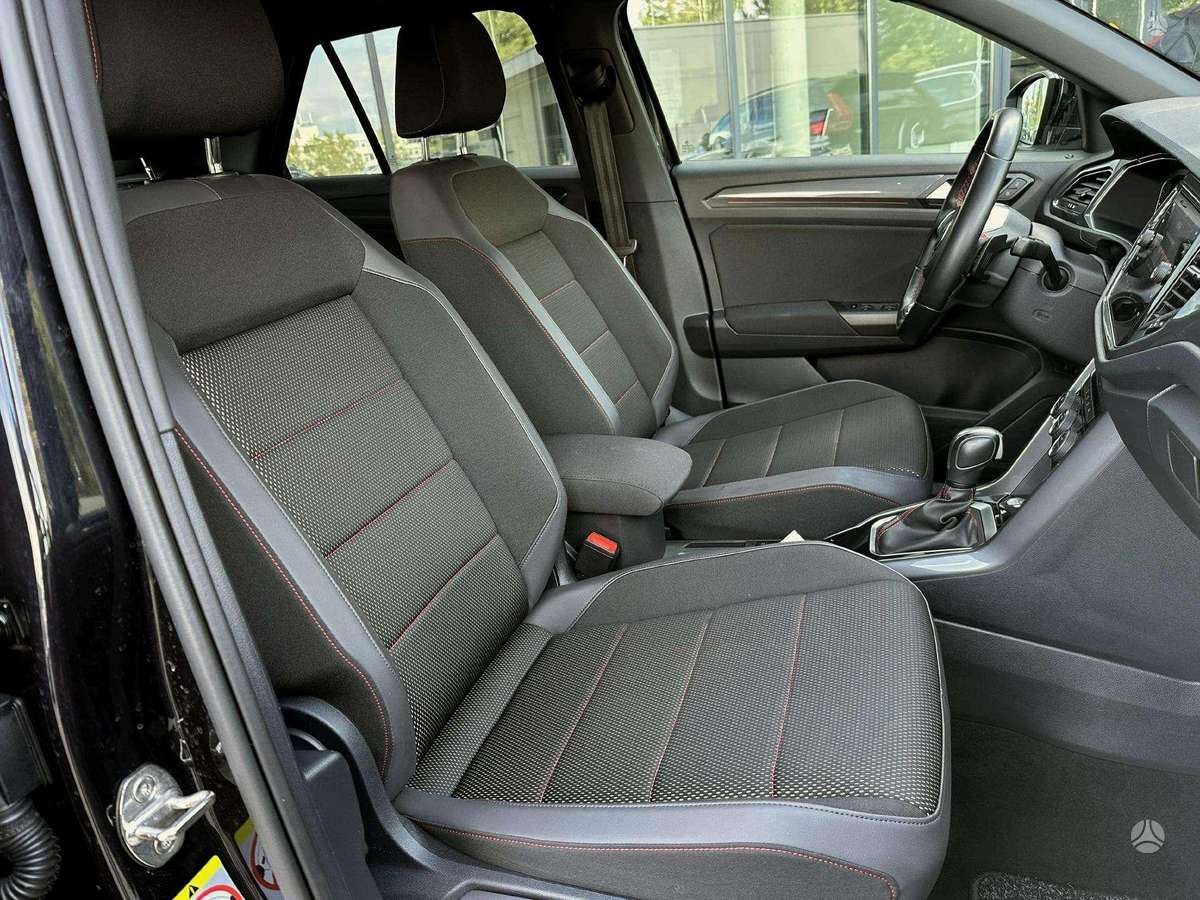 Volkswagen T-Roc - 11