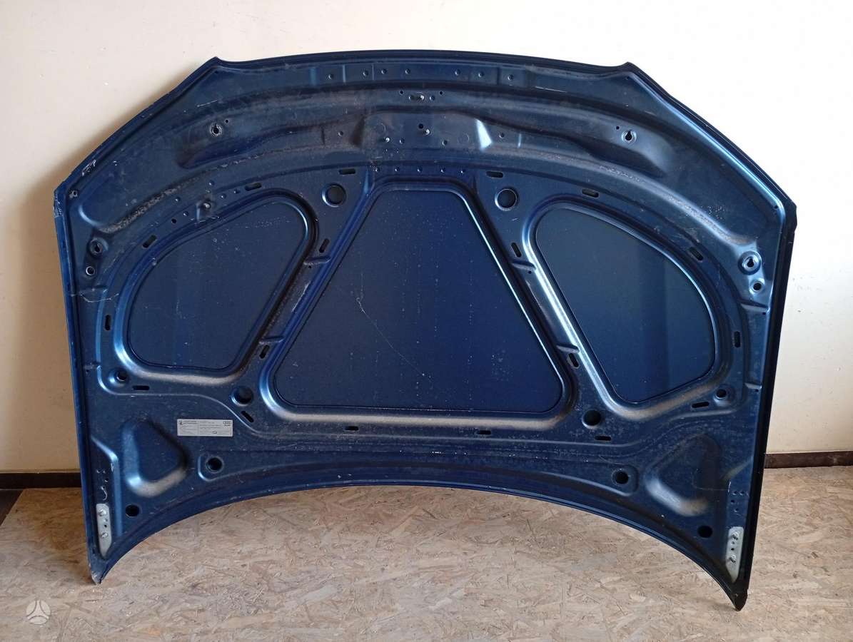 Audi A3 hood (front, rear)