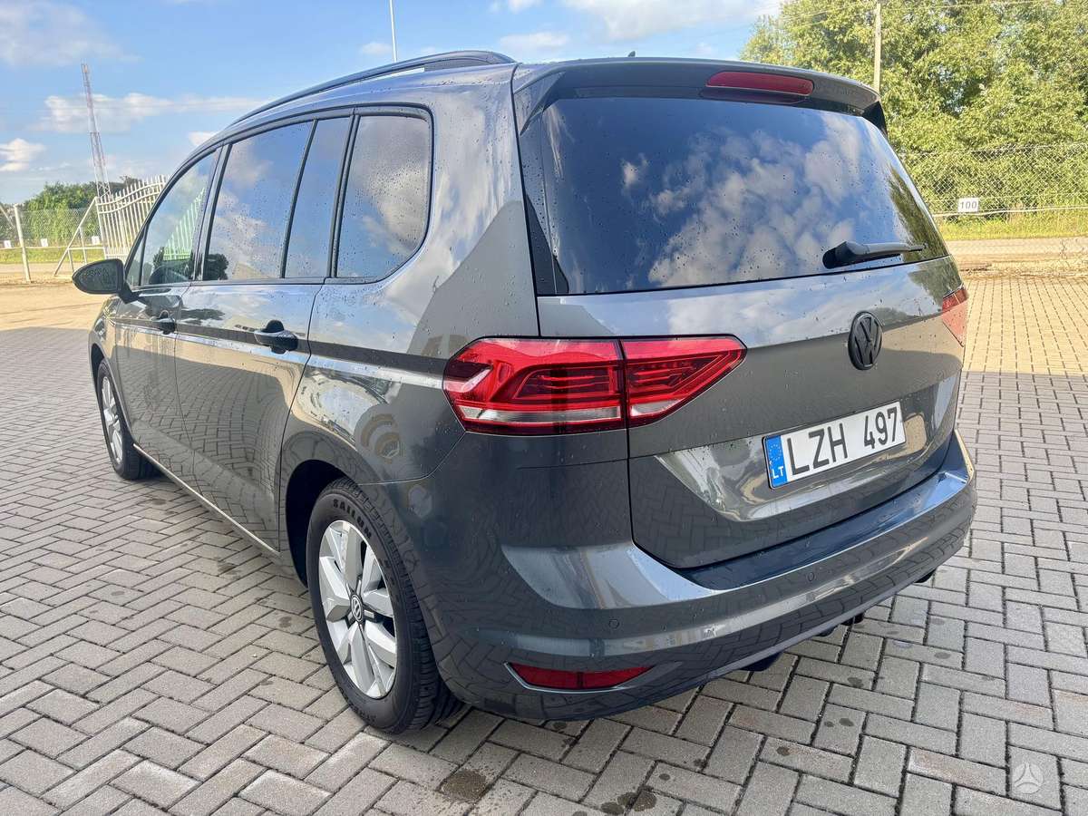 Volkswagen Touran - 5