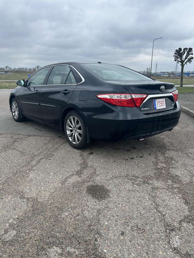 Toyota Camry - 2