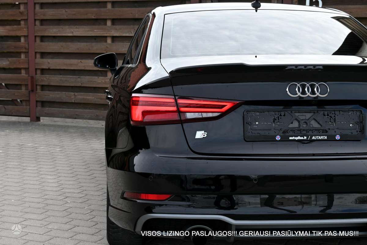 Audi A3, 1.6 l., Седан