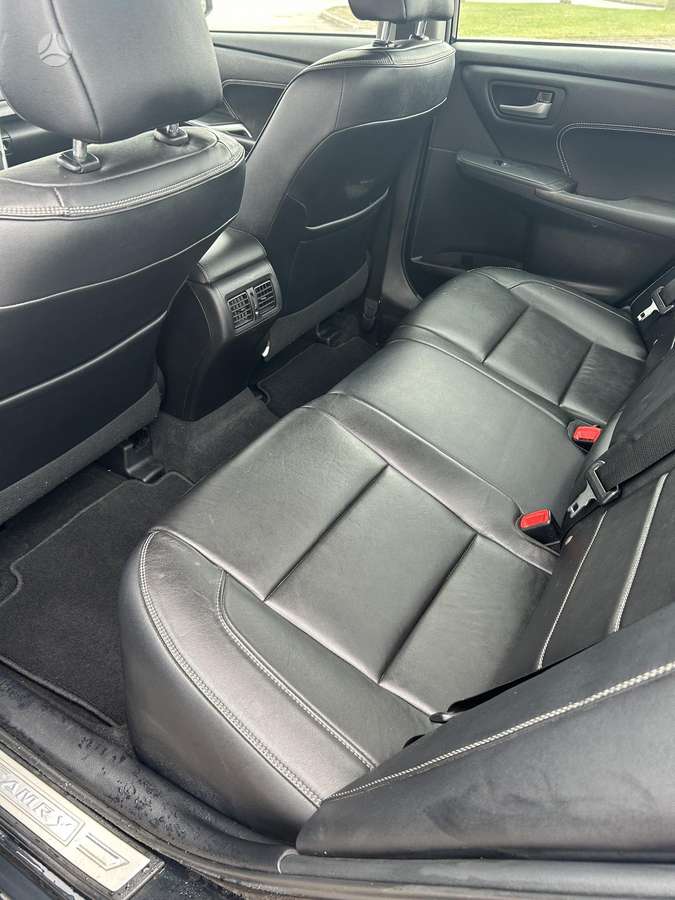 Toyota Camry - 9