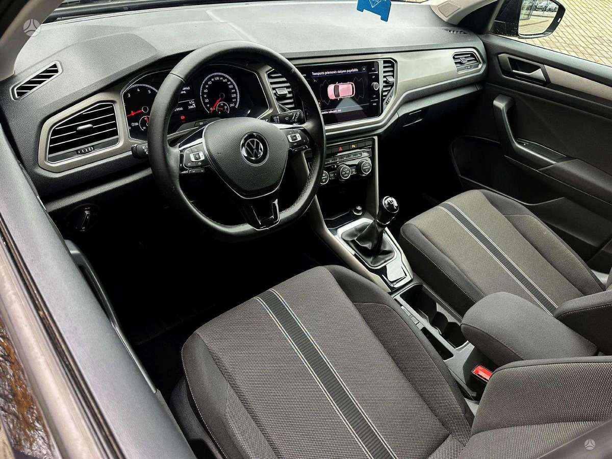 Volkswagen T-Roc - 5