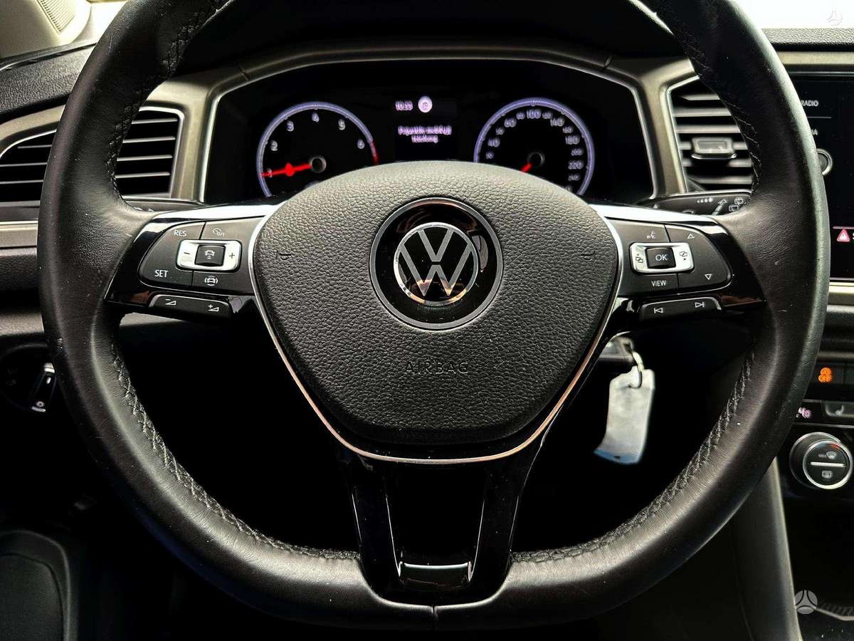 Volkswagen T-Roc - 7