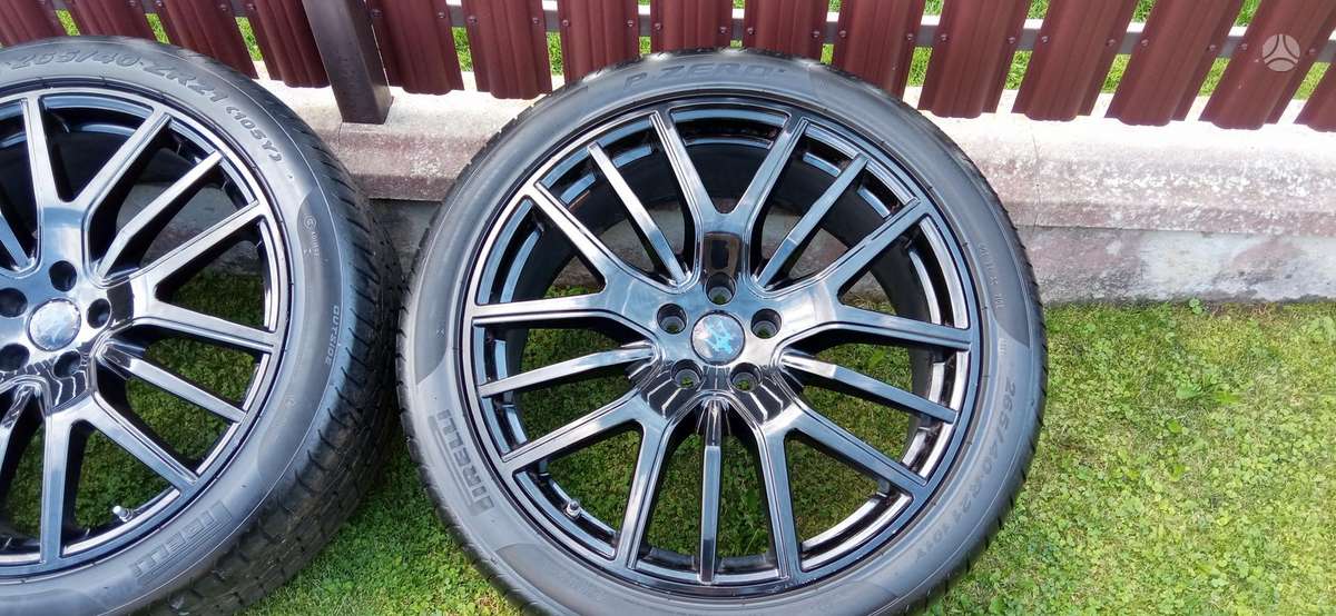Maserati Levante body parts