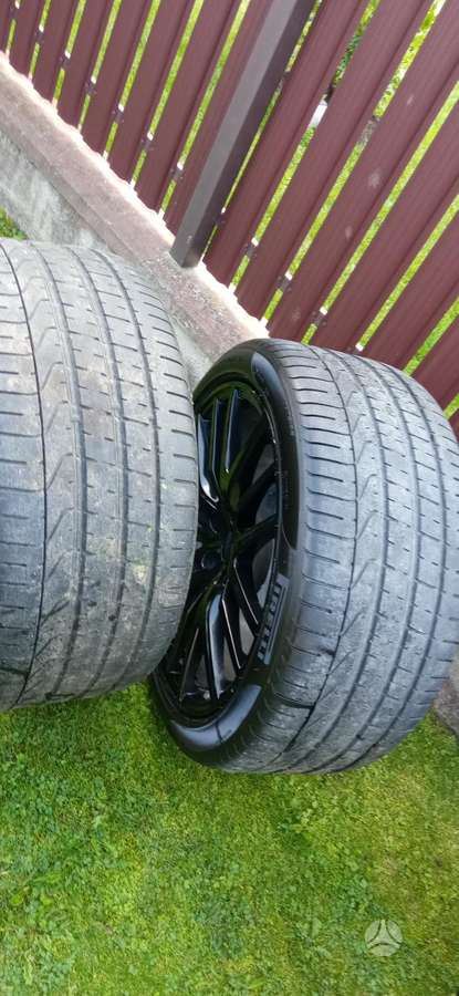 Maserati Levante kėbulo dalys
