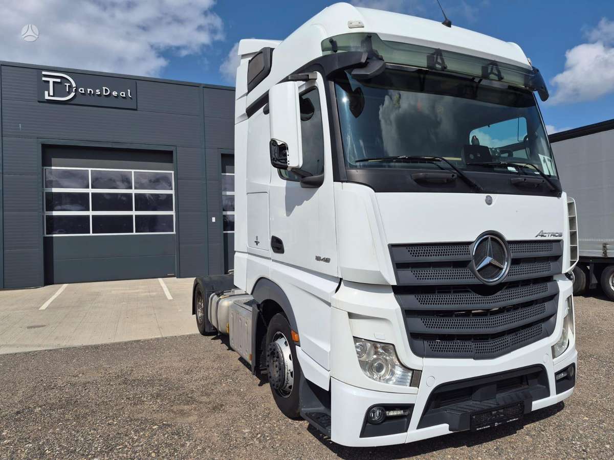 Mercedes-Benz Actros 1848, double sleeper