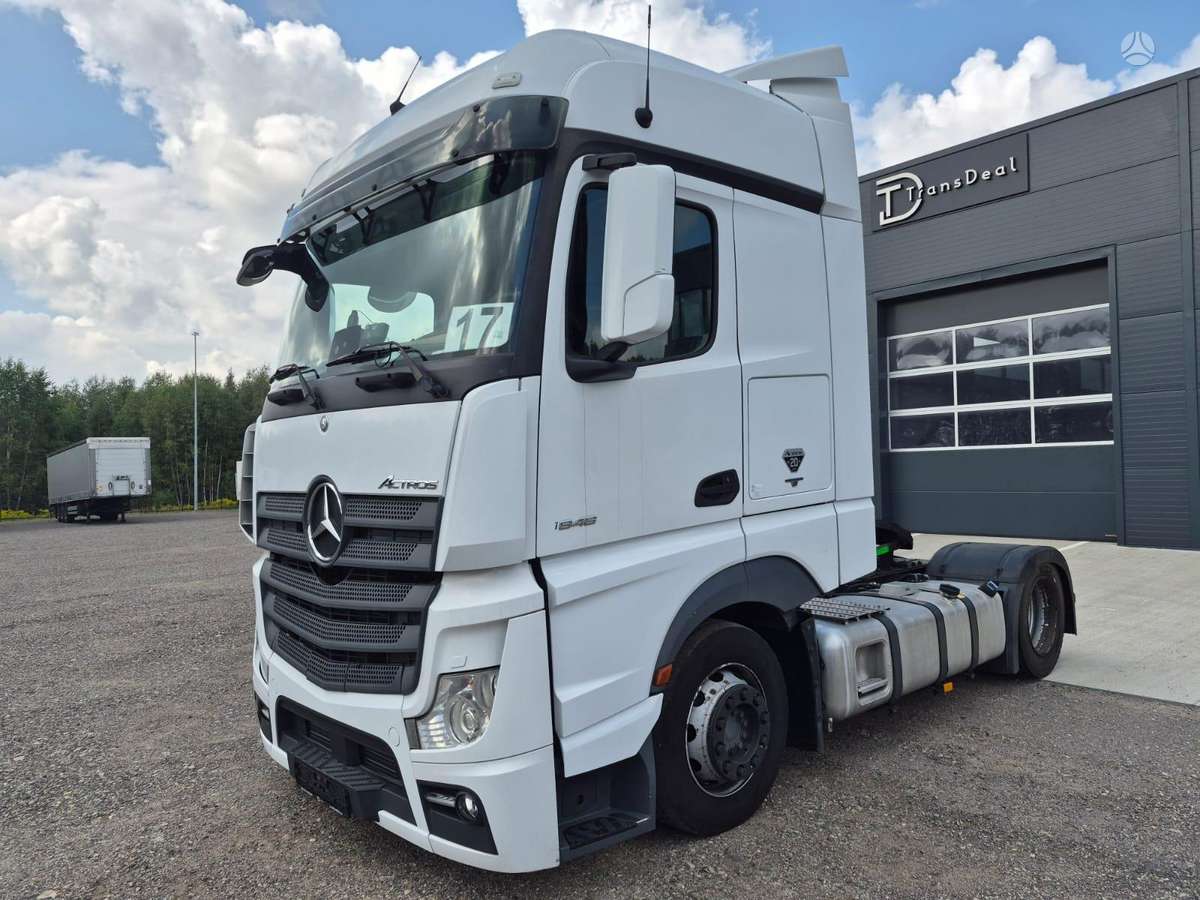 Mercedes-Benz Actros 1848, double sleeper