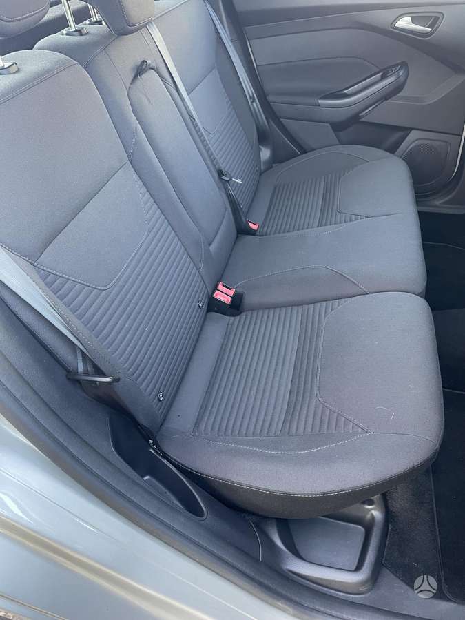 Ford Focus, 1.0 l., hatchback