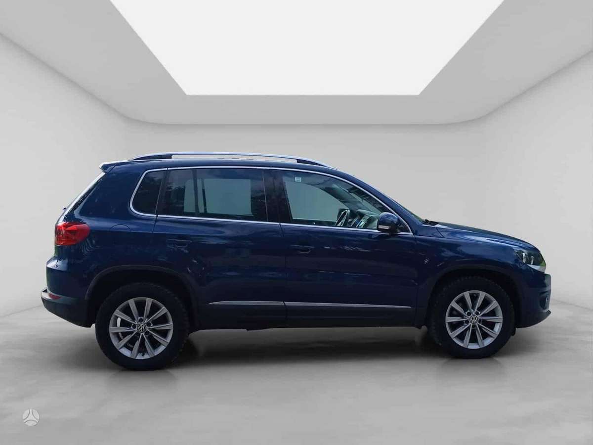 Volkswagen Tiguan - 6