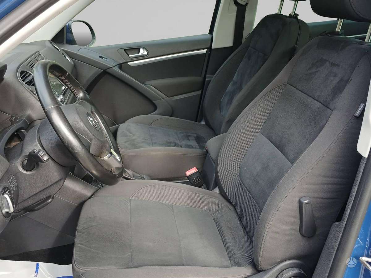 Volkswagen Tiguan - 9