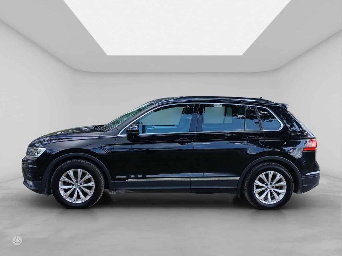 Volkswagen Tiguan - 2