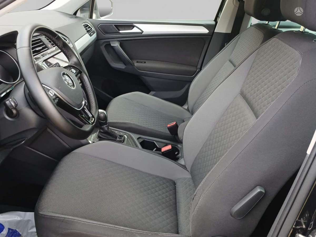 Volkswagen Tiguan - 7