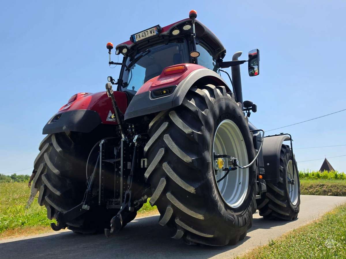 Case-IH Optum 300, traktori
