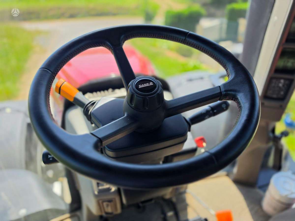 Case-IH Optum 300, traktori