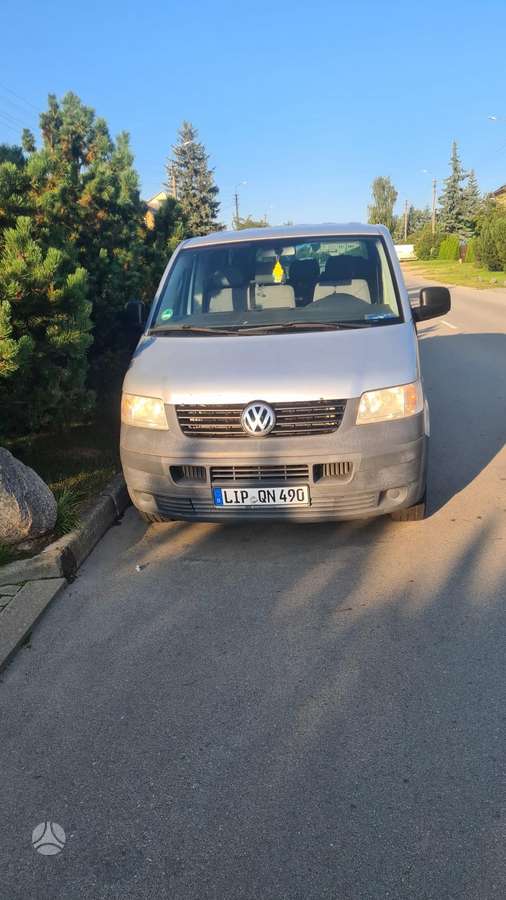 Volkswagen Transporter - 1