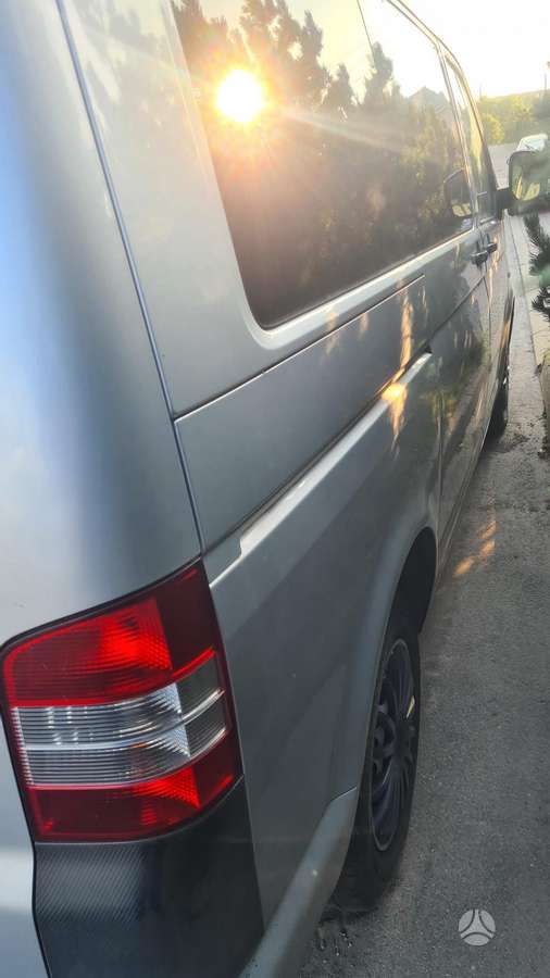 Volkswagen Transporter - 4