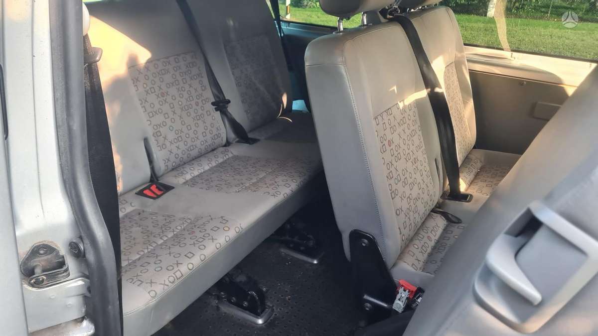 Volkswagen Transporter - 5