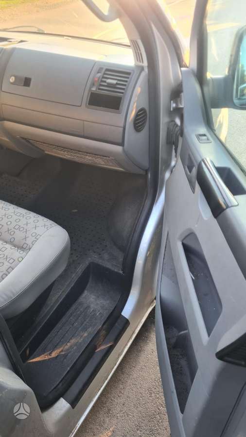 Volkswagen Transporter - 7