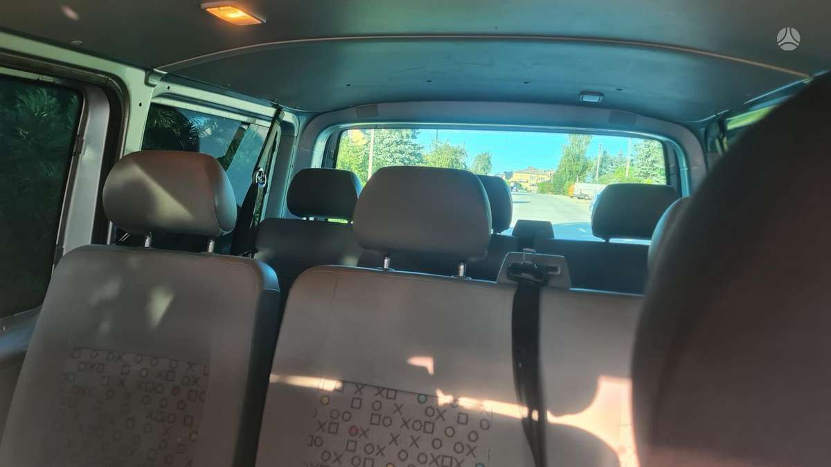 Volkswagen Transporter - 8