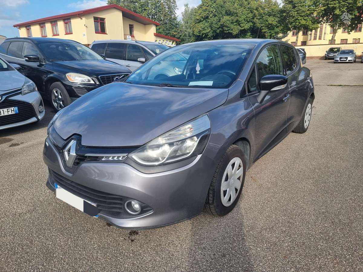 Renault Clio - 1