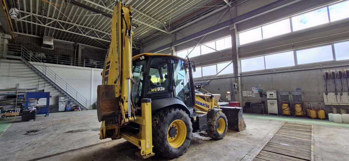 Komatsu WB98R-8, excavator loader