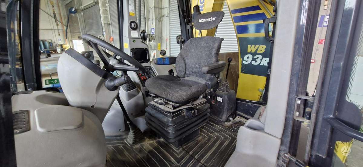 Komatsu WB98R-8, excavator loader