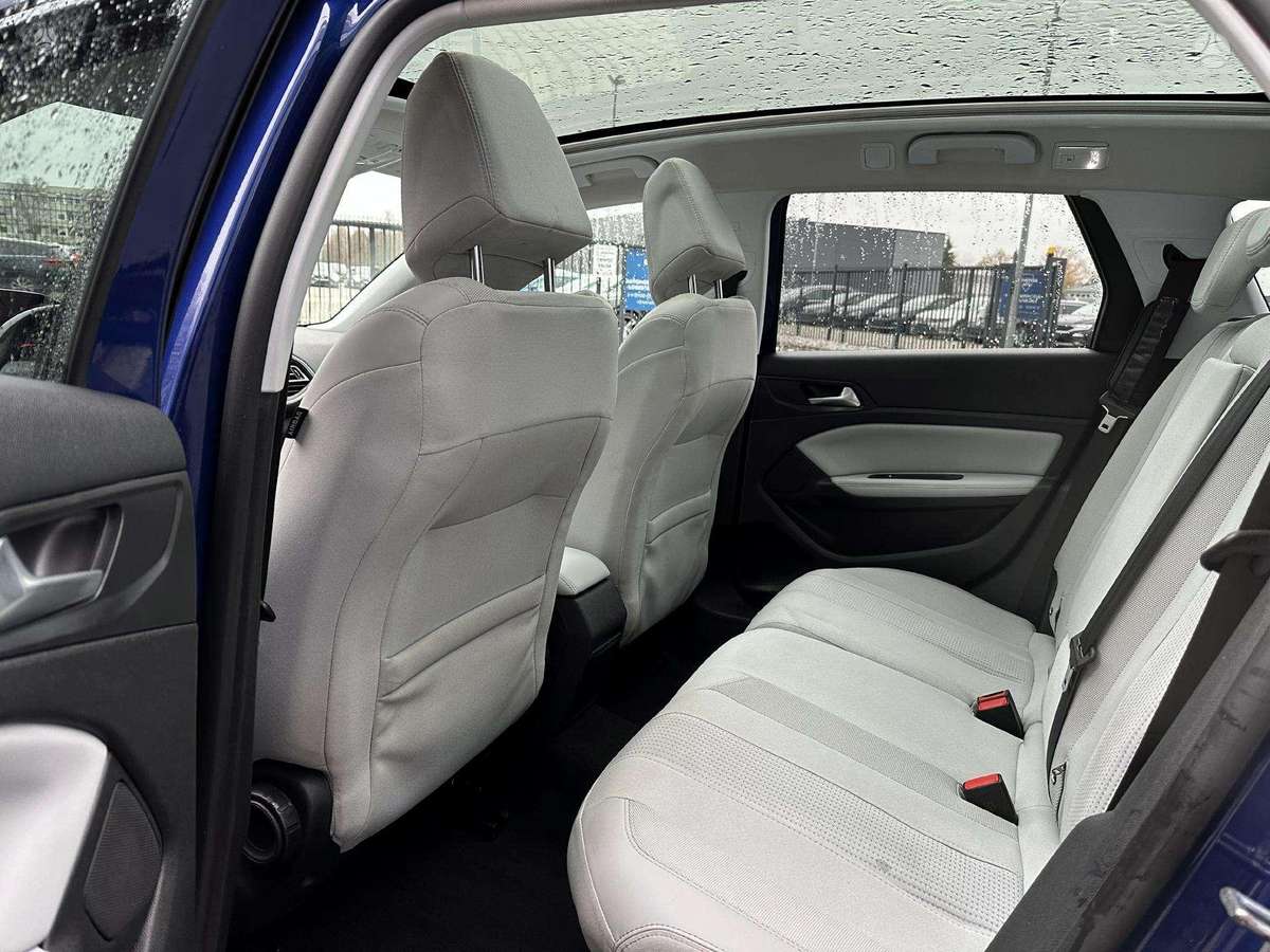 Peugeot 308, 1.2 l., Универсал
