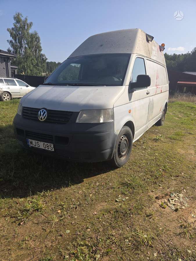 Volkswagen Transporter - 1