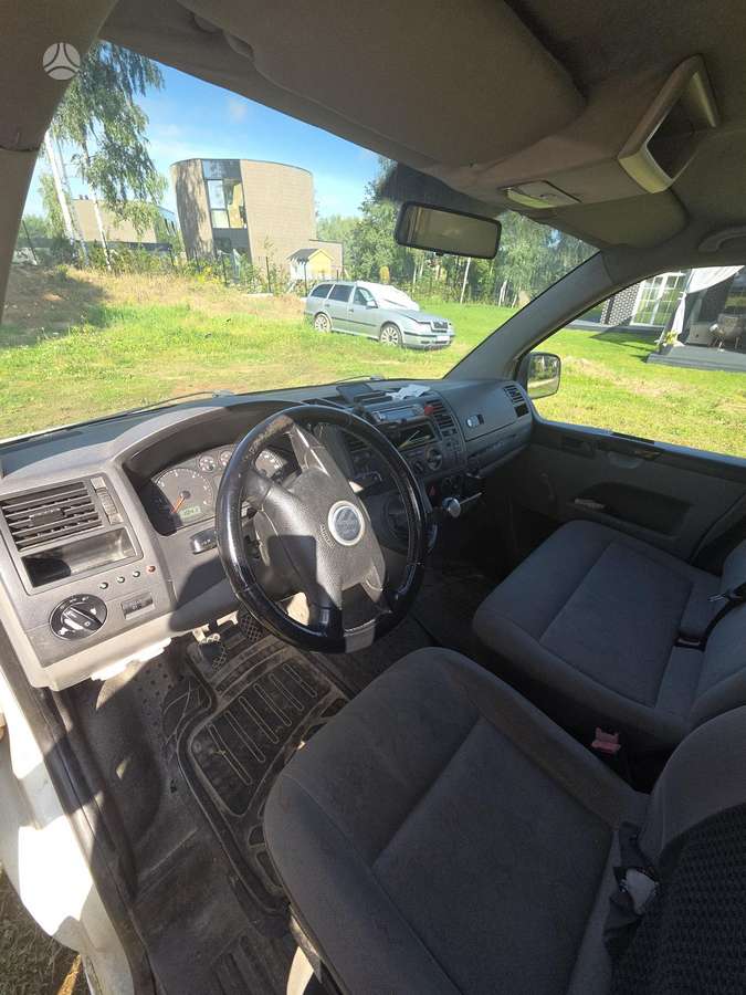 Volkswagen Transporter - 5