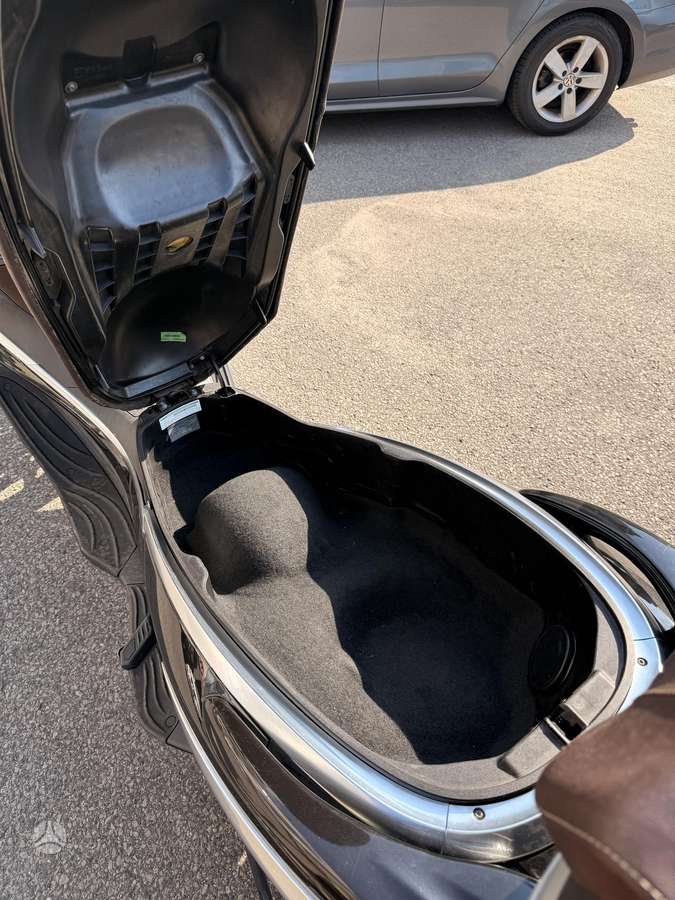 Piaggio X10 500cc, scooters / mopeds