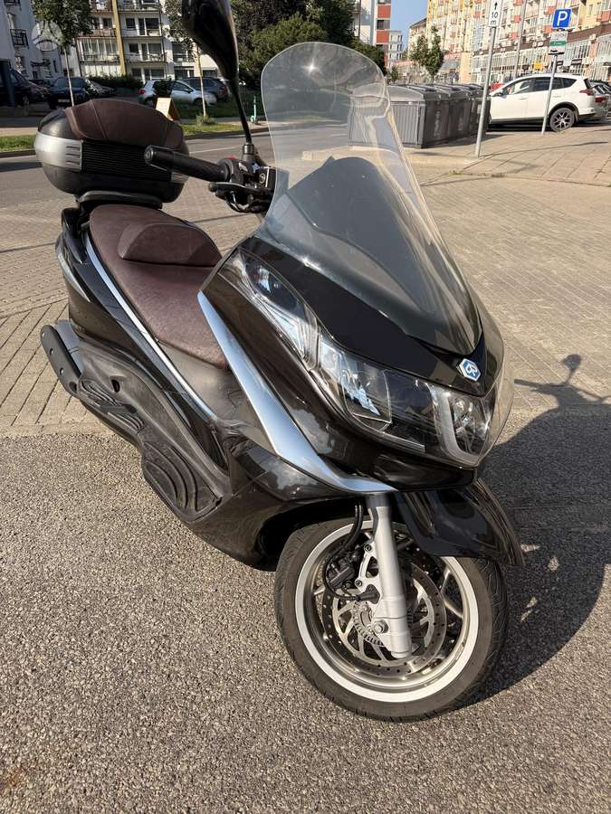 Piaggio X10 500cc, scooters / mopeds