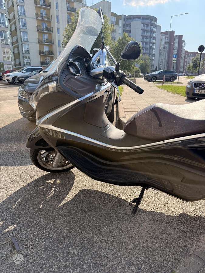 Piaggio X10 500cc, scooters / mopeds