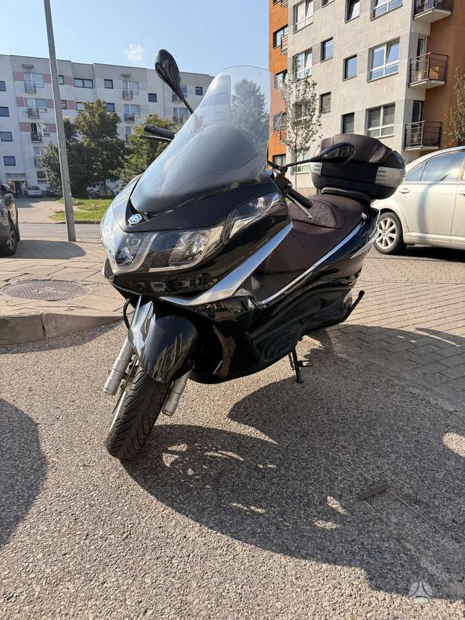 Piaggio X10 500cc, scooters / mopeds