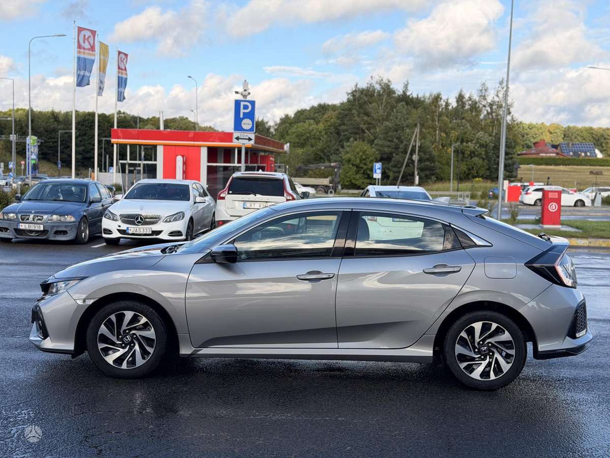 Honda Civic, 1.0 l., hatchback