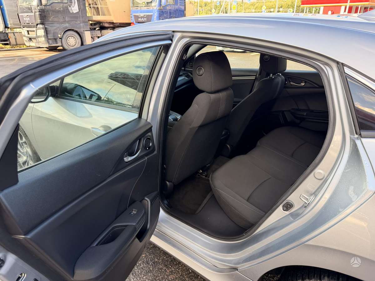 Honda Civic, 1.0 l., hatchback