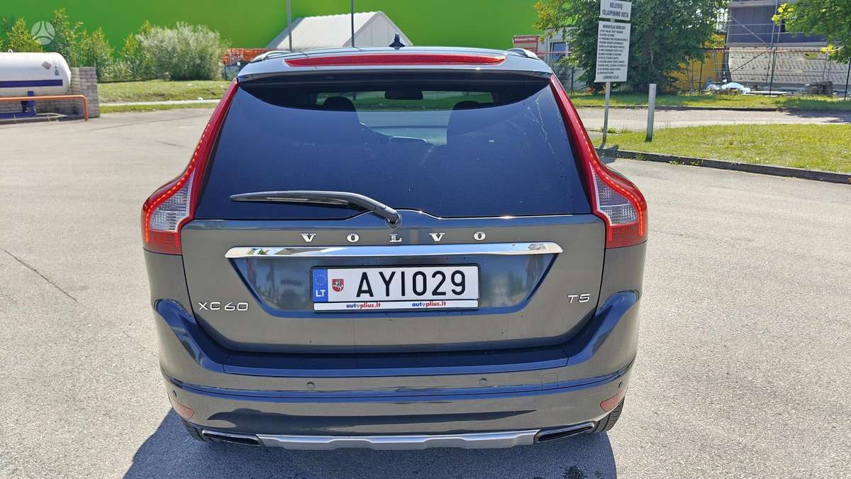 Volvo XC60 - 4