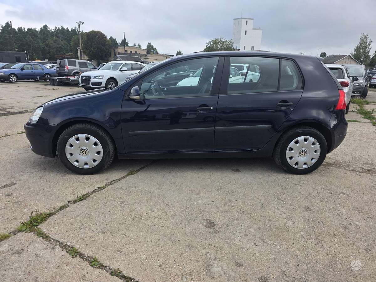 Volkswagen Golf - 3