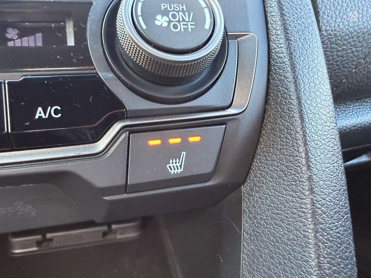 Honda Civic, 1.0 l., hatchback