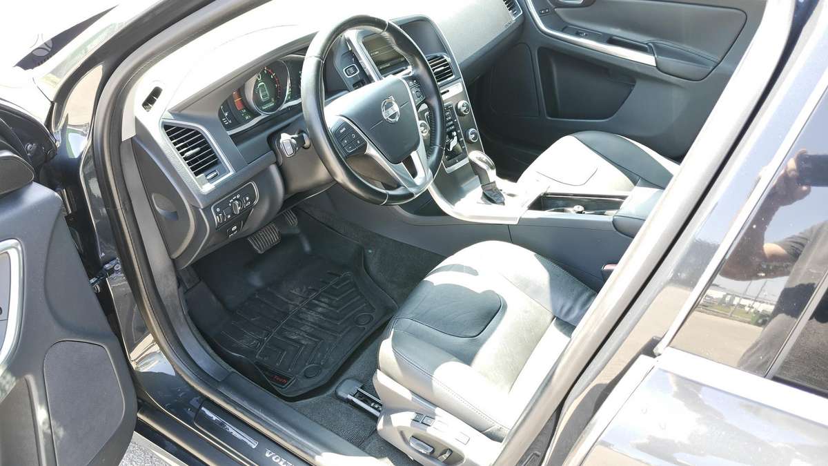 Volvo XC60 - 11