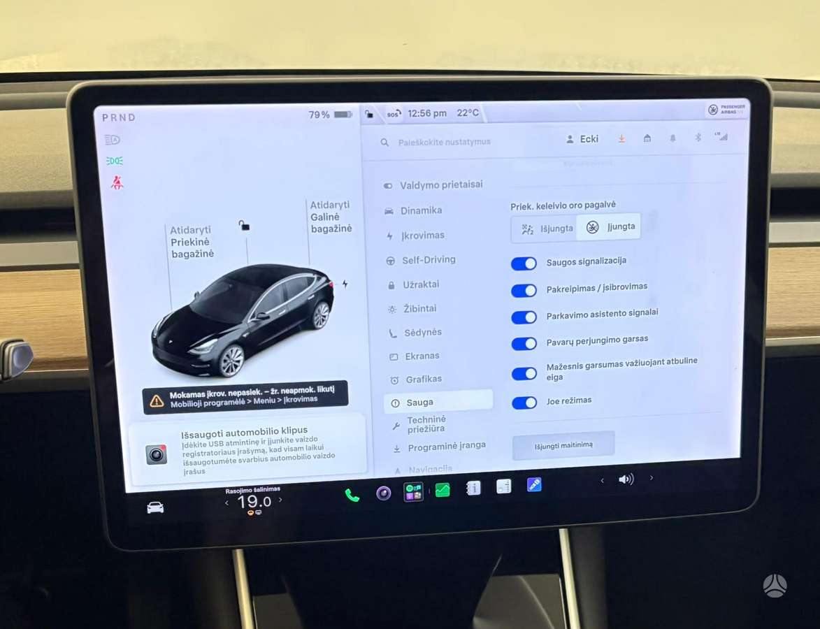 Tesla Model 3, 79 kWh, hatchback